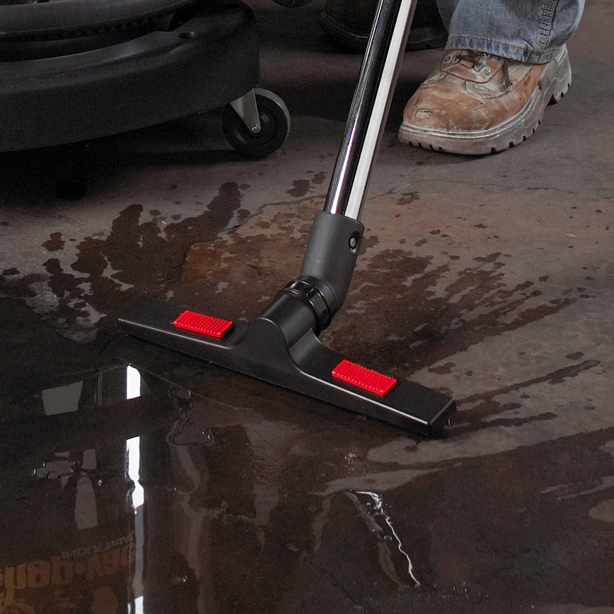 Shop-Vac® 1- 1/4-inch diameter Deluxe Floor Kit - Image 6